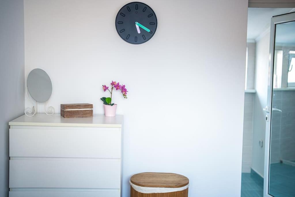 Central Apartment 2Bd Next To Vitosha Bul. 索菲亞 外观 照片