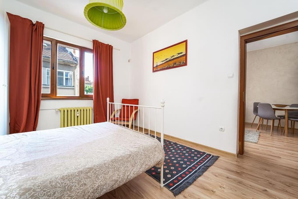 Central Apartment 2Bd Next To Vitosha Bul. 索菲亞 外观 照片